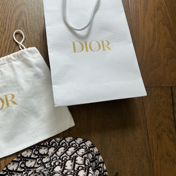 DIOR Reversible Teddy-D Small Brim Bucket Hat Black - Picture 5 of 7